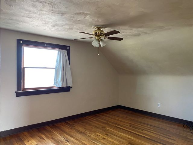 1091 Martin Ave., New Kensington, PA 15068