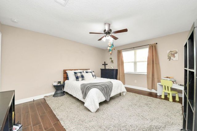 15 Haverford Lane, Friendswood, TX 77546