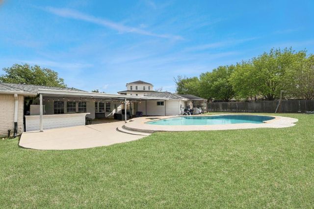 15 Haverford Lane, Friendswood, TX 77546