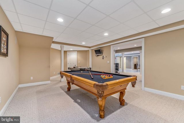 4 WISTERIA CT, Flemington, NJ 08822
