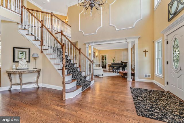 4 WISTERIA CT, Flemington, NJ 08822