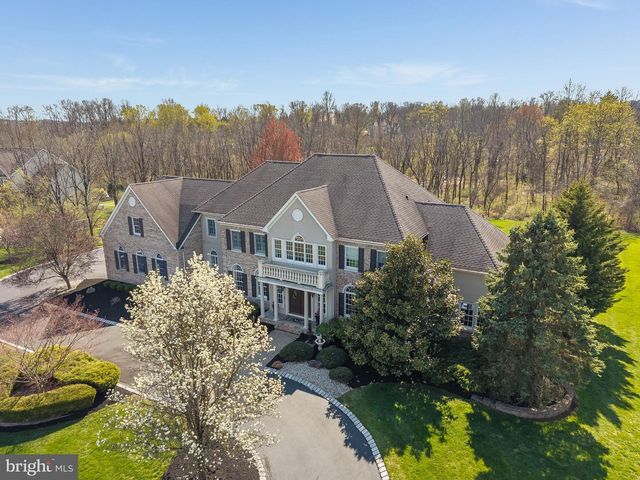 4 WISTERIA CT, Flemington, NJ 08822