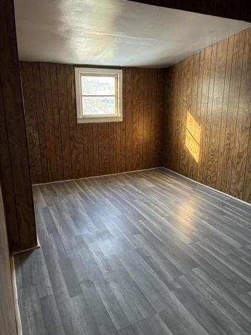 2817 N 12th STREET, Milwaukee, WI 53206