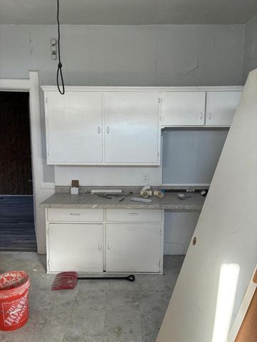 2817 N 12th STREET, Milwaukee, WI 53206