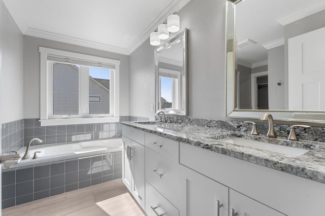 959 Southwell Enclave NE, Byron, MN 55920