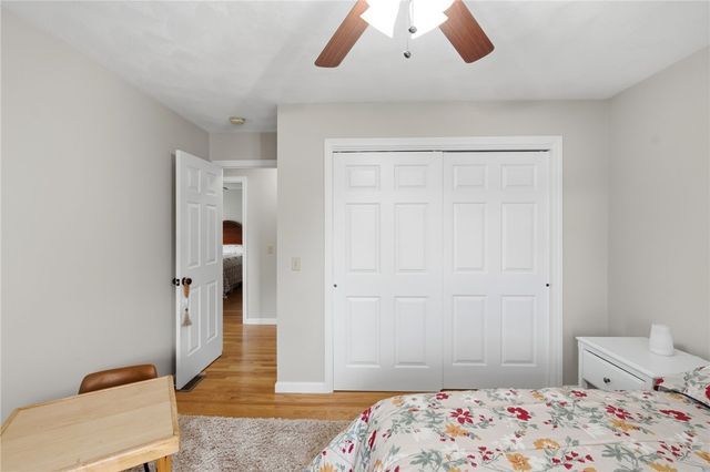 32 Sunny View Court, Warwick, RI 02886