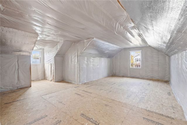32 Sunny View Court, Warwick, RI 02886