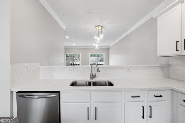 3689 Lantern Walk Lane, Scottdale, GA 30079