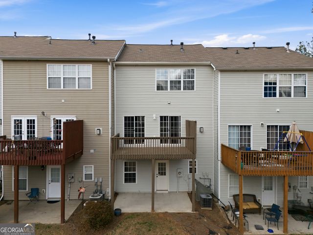 3689 Lantern Walk Lane, Scottdale, GA 30079