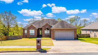 6901 Gap Point Circle, Sherwood, AR 72120