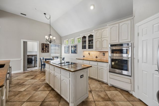 3824 Park Place, Addison, TX 75001