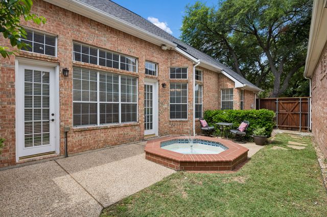 3824 Park Place, Addison, TX 75001