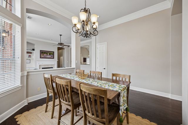 3824 Park Place, Addison, TX 75001