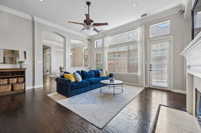 3824 Park Place, Addison, TX 75001