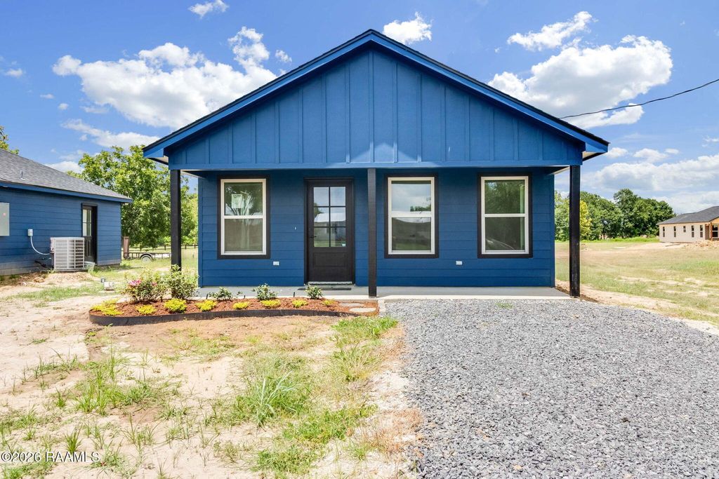 144 Racca Road, Youngsville, LA 70592
