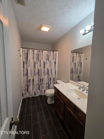 2474 New Lake Rd, Spring City, TN 37381