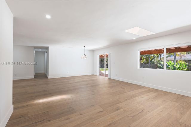 8420 SW 179th St, Palmetto Bay, FL 33157