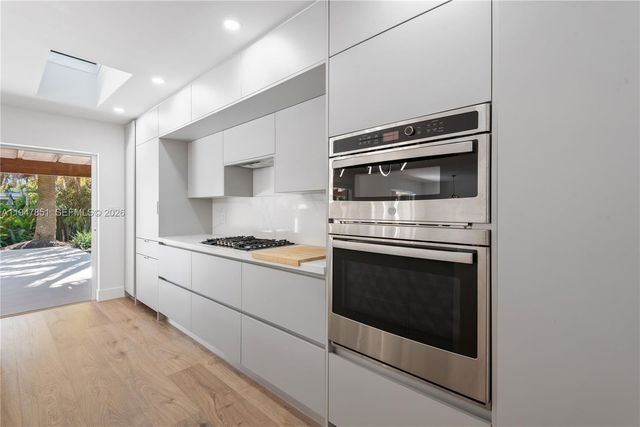 8420 SW 179th St, Palmetto Bay, FL 33157