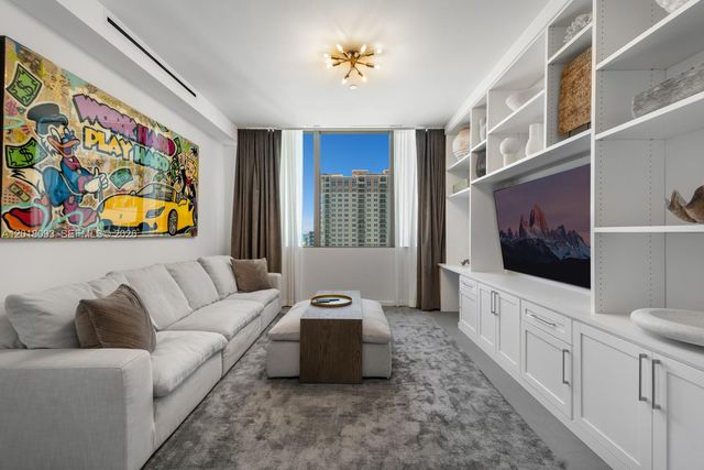 2000 S Ocean Dr 7B, Hallandale Beach, FL 33009