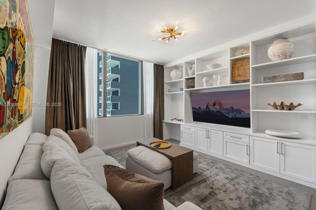 2000 S Ocean Dr 7B, Hallandale Beach, FL 33009
