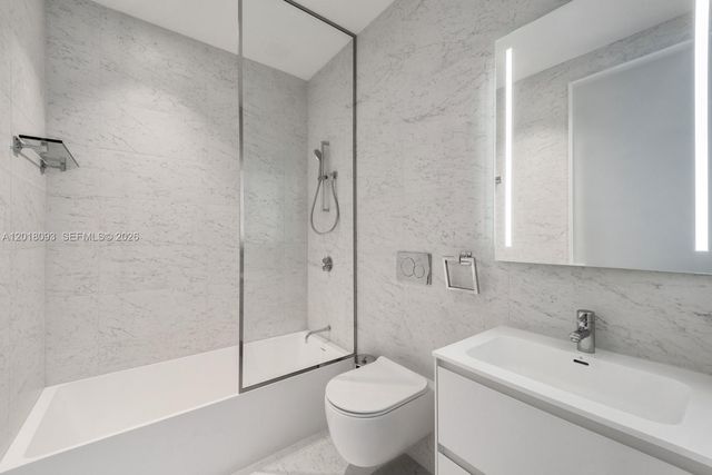 2000 S Ocean Dr 7B, Hallandale Beach, FL 33009