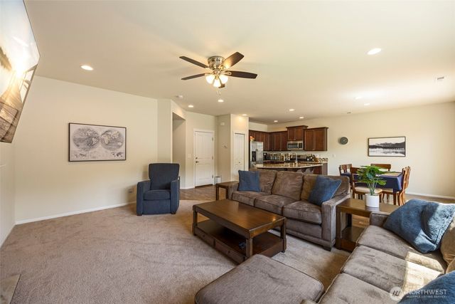 6605 Svea Court NE, Lacey, WA 98516