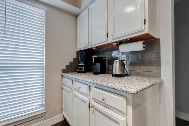 1212 Fairview Avenue A, Houston, TX 77006