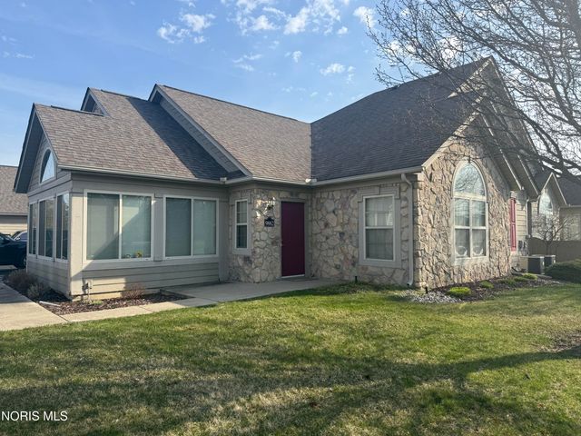 9882 Connor Lake Circle, Perrysburg, OH 43551