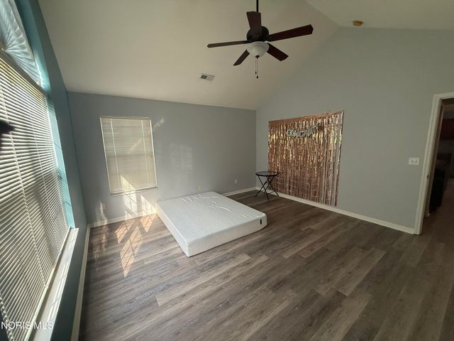 9882 Connor Lake Circle, Perrysburg, OH 43551