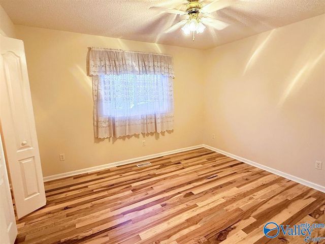 829 10th Street NW, Arab, AL 35016