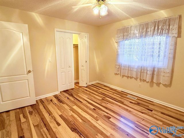 829 10th Street NW, Arab, AL 35016