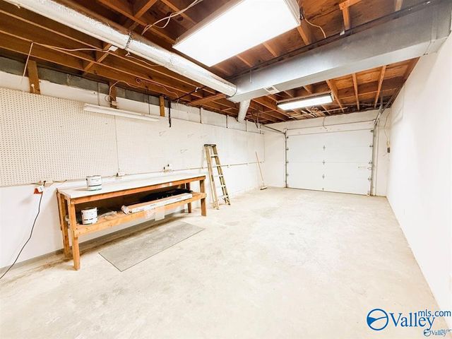 829 10th Street NW, Arab, AL 35016