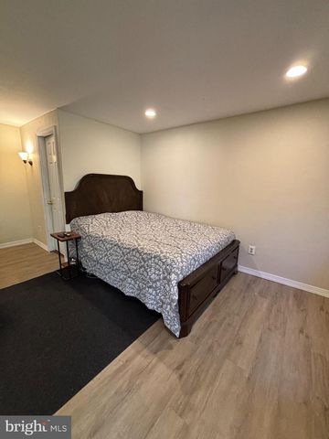 9336 NEIL RD #B, Philadelphia, PA 19115