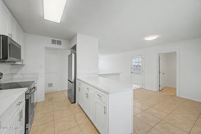 6201 W CITRUS Way, Glendale, AZ 85301