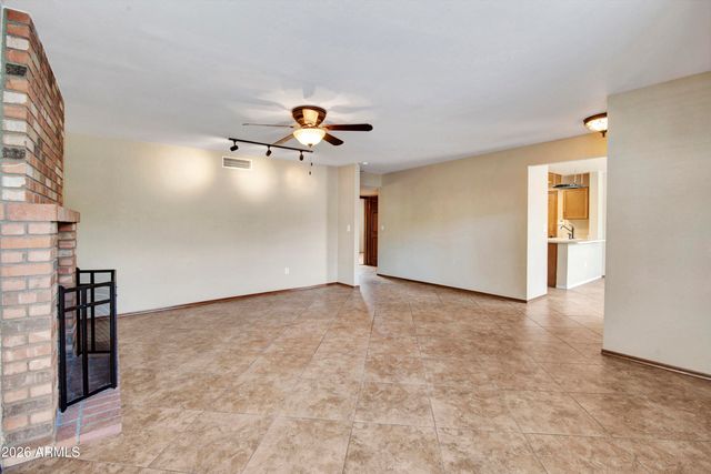 229 E ANDERSON Avenue E, Phoenix, AZ 85022