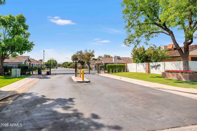 229 E ANDERSON Avenue E, Phoenix, AZ 85022