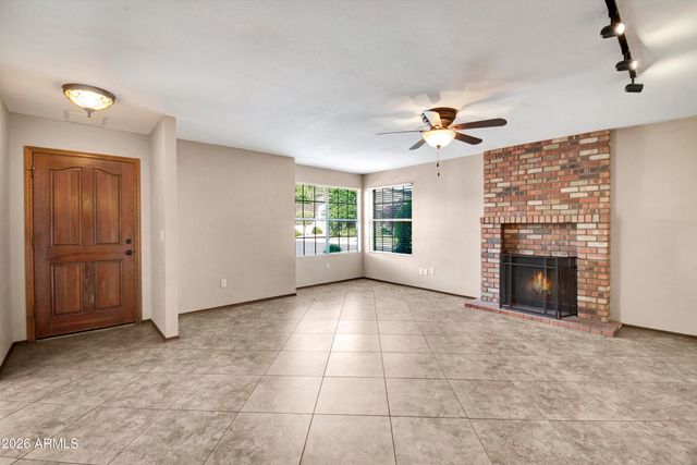 229 E ANDERSON Avenue E, Phoenix, AZ 85022