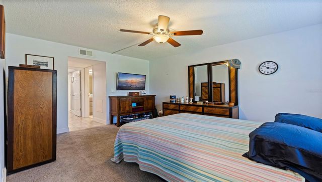 4910 BAY STREET NE 310, St Petersburg, FL 33703