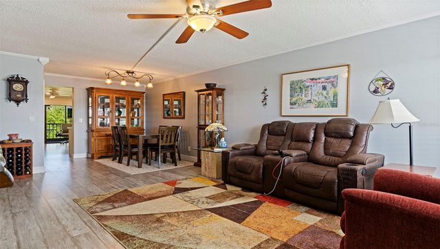 4910 BAY STREET NE 310, St Petersburg, FL 33703