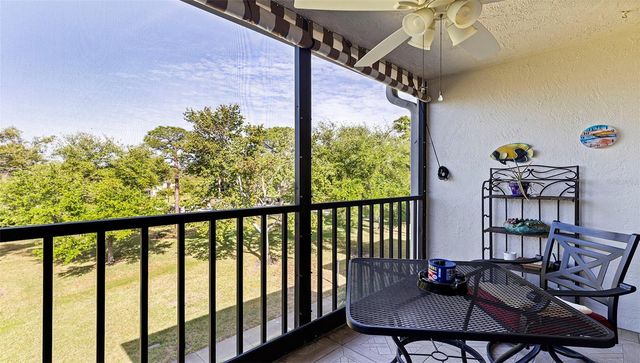 4910 BAY STREET NE 310, St Petersburg, FL 33703