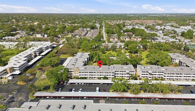 4910 BAY STREET NE 310, St Petersburg, FL 33703