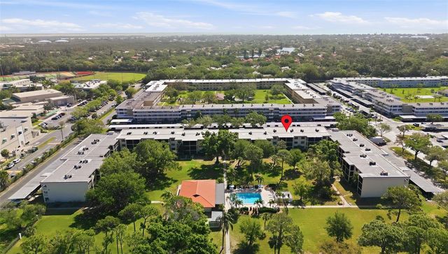 4910 BAY STREET NE 310, St Petersburg, FL 33703