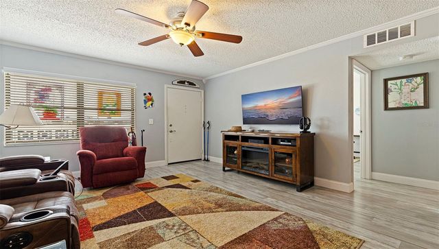 4910 BAY STREET NE 310, St Petersburg, FL 33703