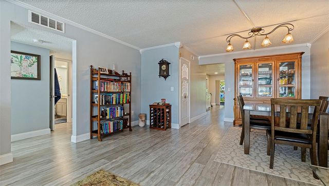 4910 BAY STREET NE 310, St Petersburg, FL 33703