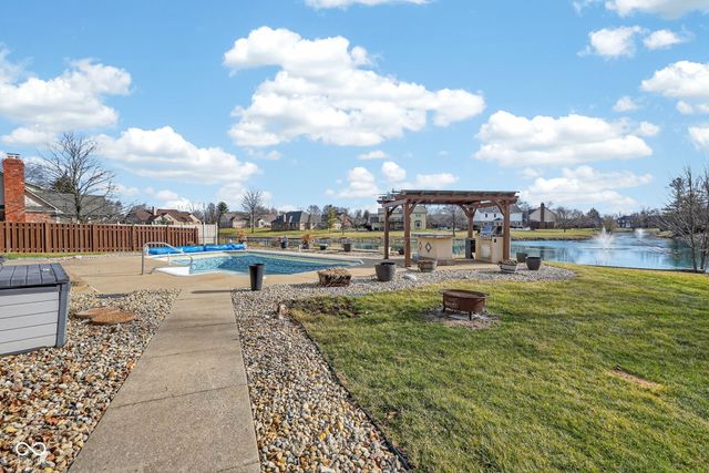 867 Ironwood West Drive, Brownsburg, IN 46112