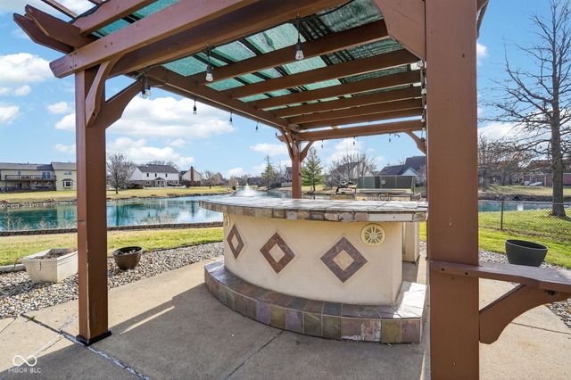 867 Ironwood West Drive, Brownsburg, IN 46112