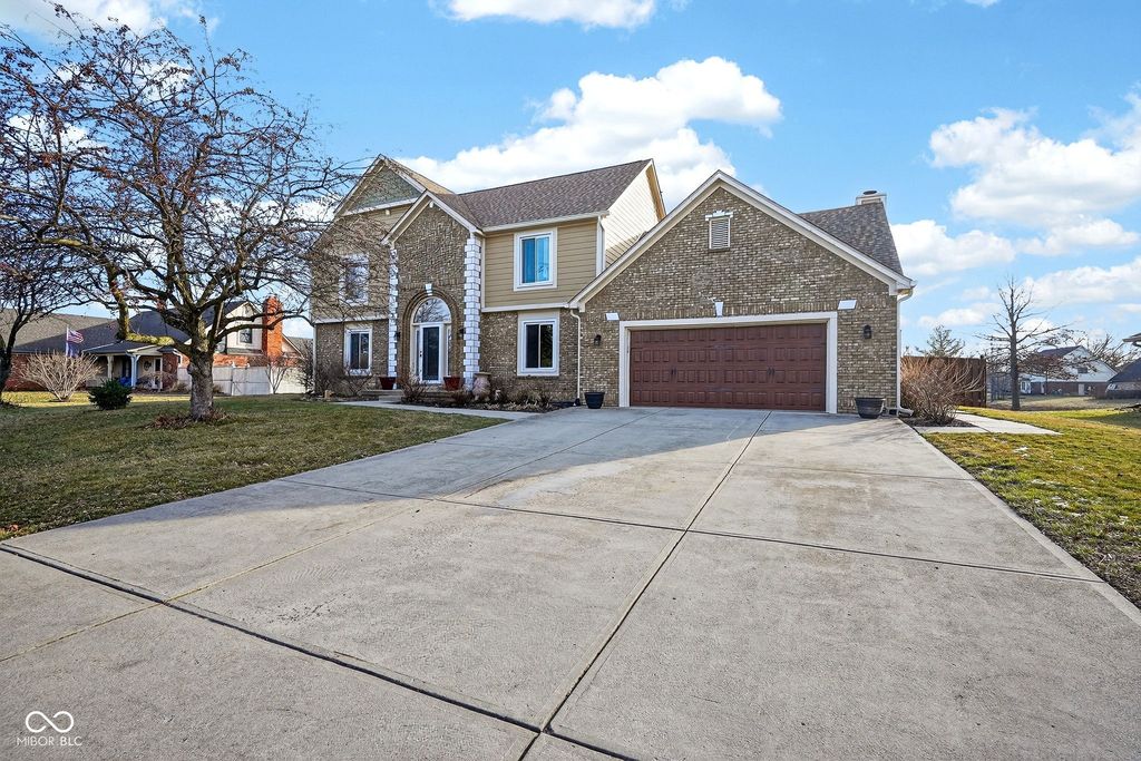 867 Ironwood West Drive, Brownsburg, IN 46112