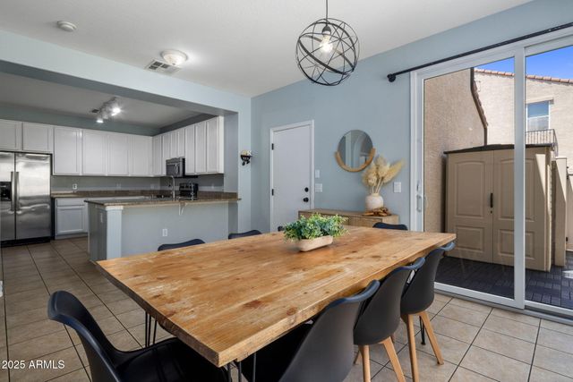 849 S HENRY Lane, Gilbert, AZ 85296