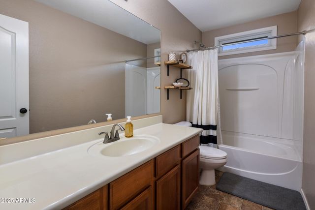 849 S HENRY Lane, Gilbert, AZ 85296