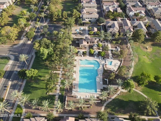 849 S HENRY Lane, Gilbert, AZ 85296